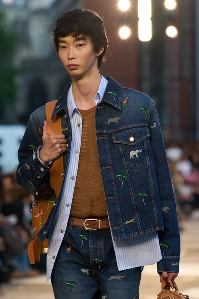 Look 138